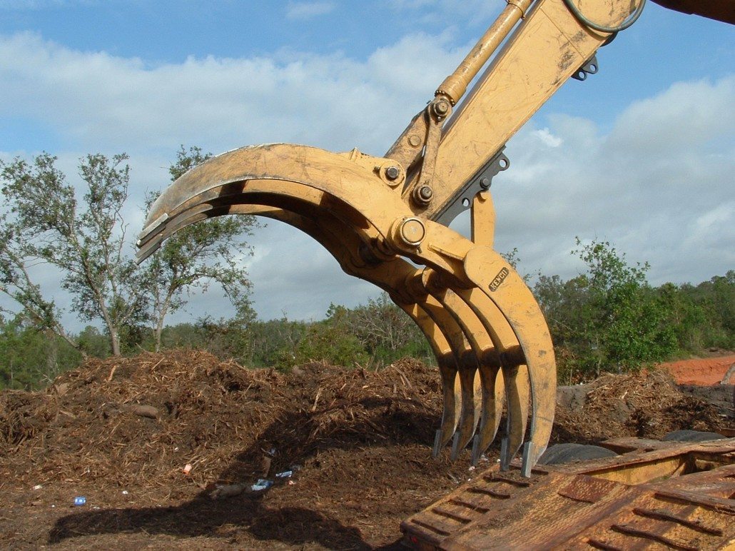 Boom Broom - Excavator attachment for brushing and scraping - DIGBITS -  Quality wear parts for earthmovers