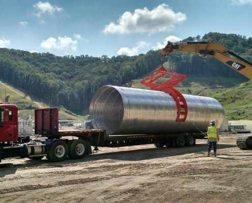 Unloading a large pipe