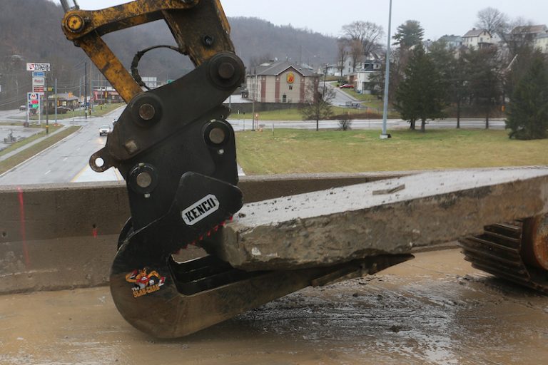 Kenco Slab Crab, Concrete Slab Removal Bucket