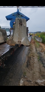 Barrier Lift moving wall