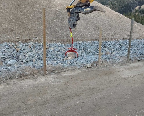 lifting boulders with red lifter