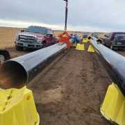 how to hold pipeline to weld segments together safely