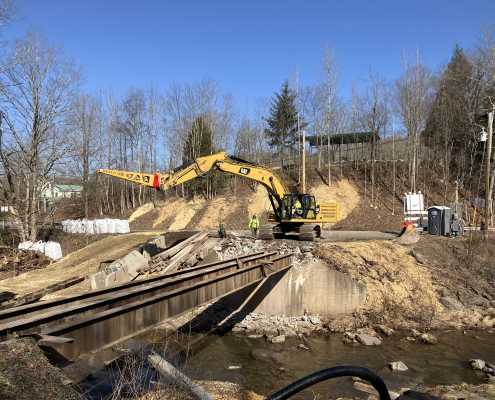 side angle of kenco jib boom installed on excavator